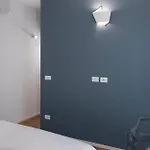 شقة 